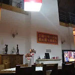 Casa De Tapadeiro Casa de Férias *